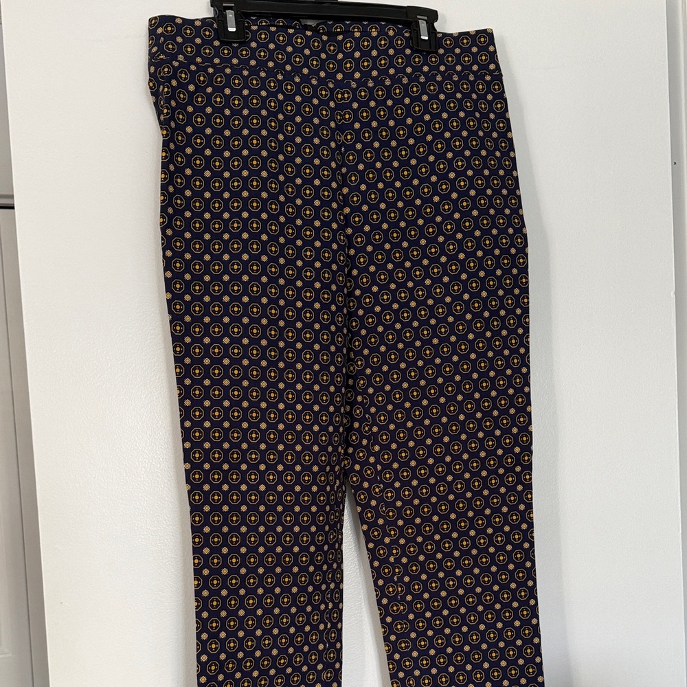 Chic Navy Pants with Gold Pattern